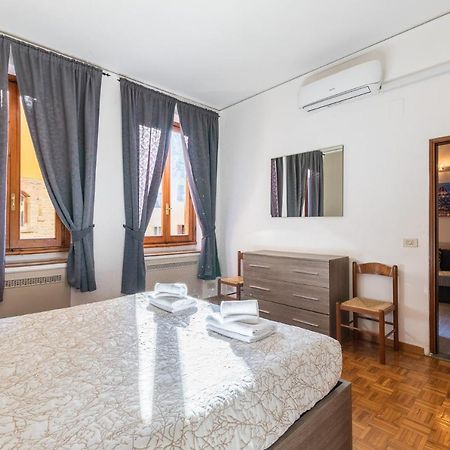 Firenze Rentals Ponte Vecchio Flat ภายนอก รูปภาพ
